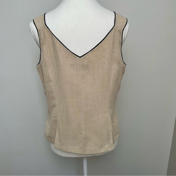 Elegant Beige Tank Top with Black Trim - Picture 3 of 8